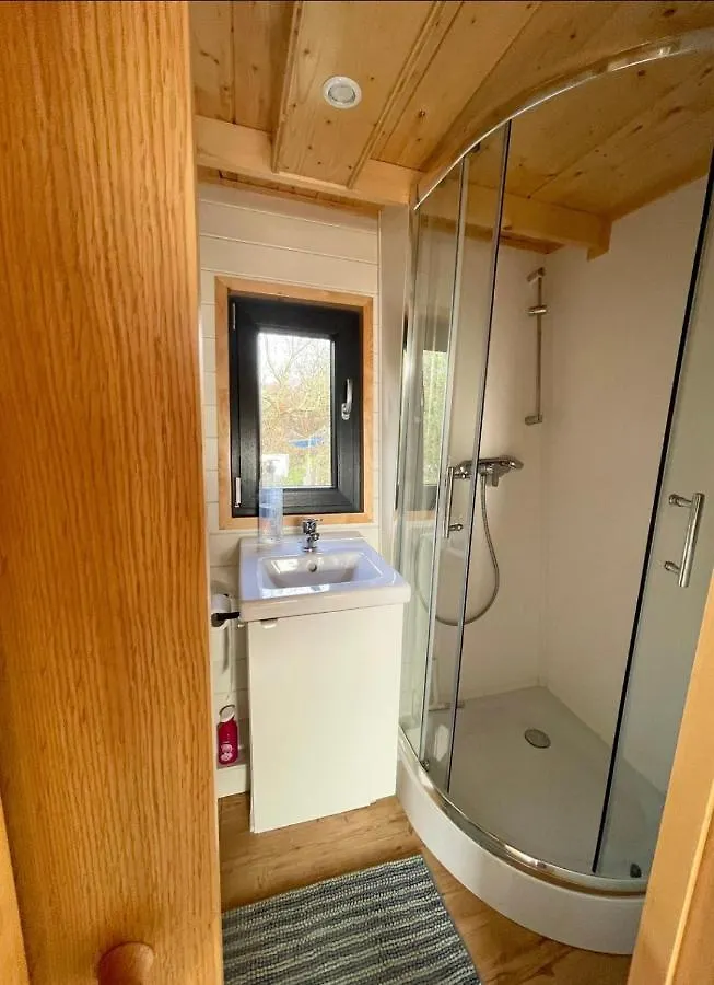 Chalet Tiny House With Garden And Jacuzzi Near Amsterdam Villa Vijfhuizen Netherlands